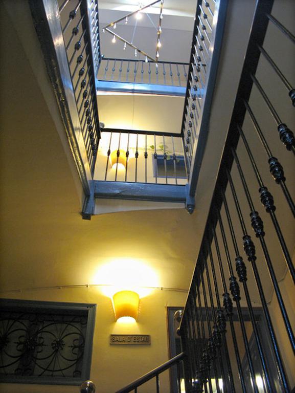 Fonda Biayna Hotel 2*
